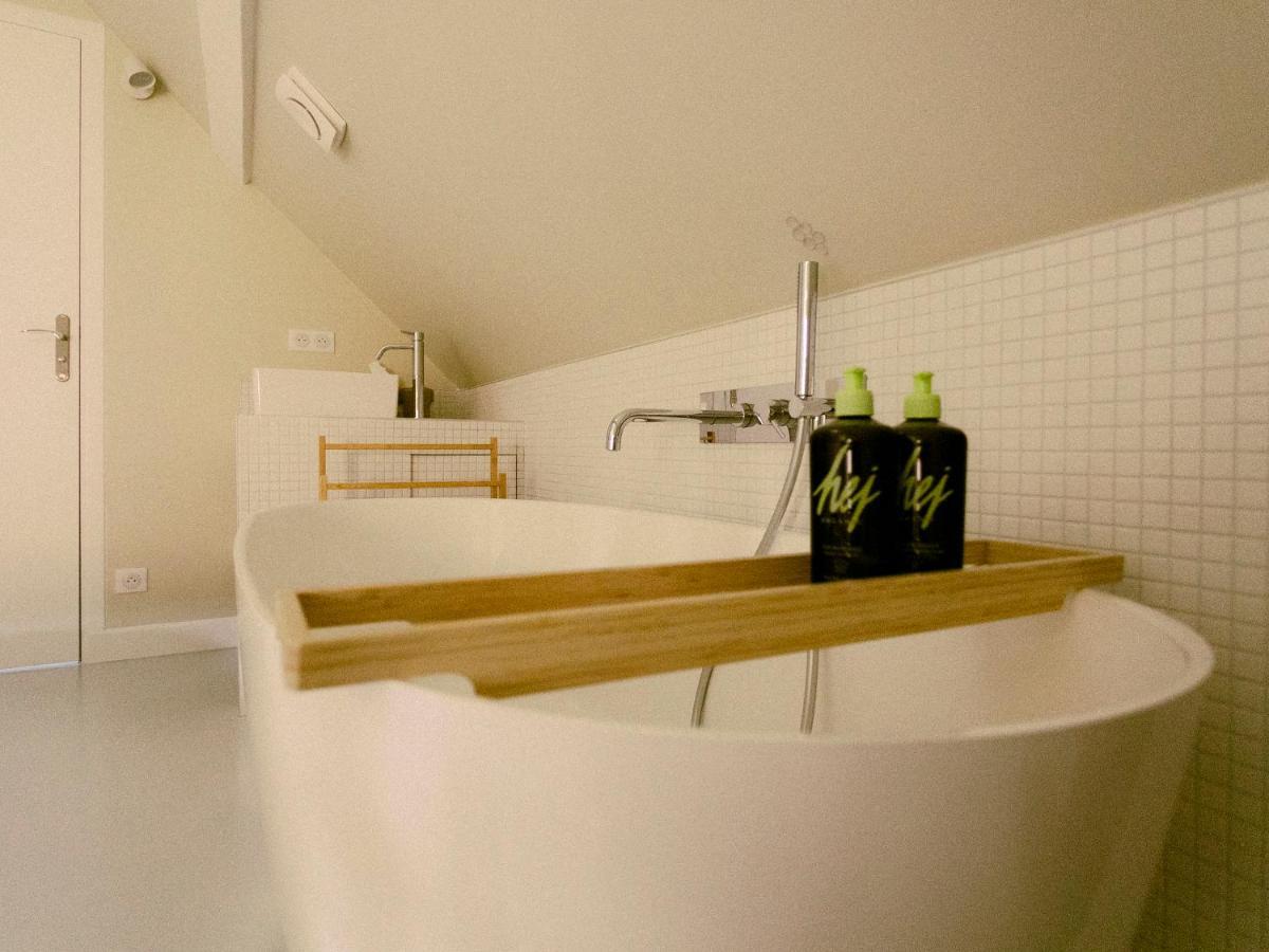 Bed and Breakfast La Guirtelle Lainsecq Екстер'єр фото